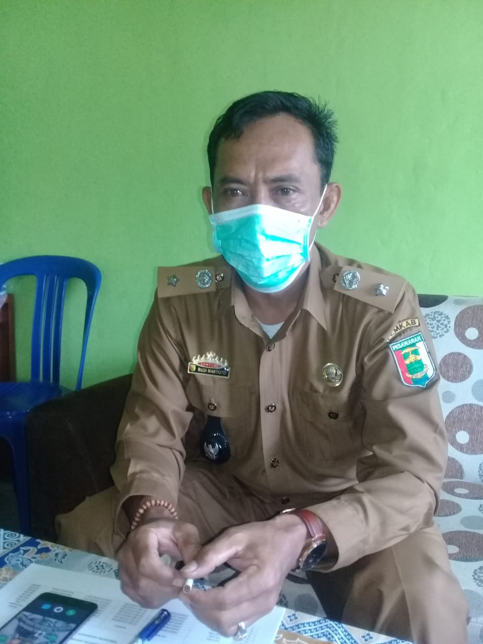 Meluncurkan Bantuan Langsung Tunai Dana Desa BLT DD Gelombang Kedua