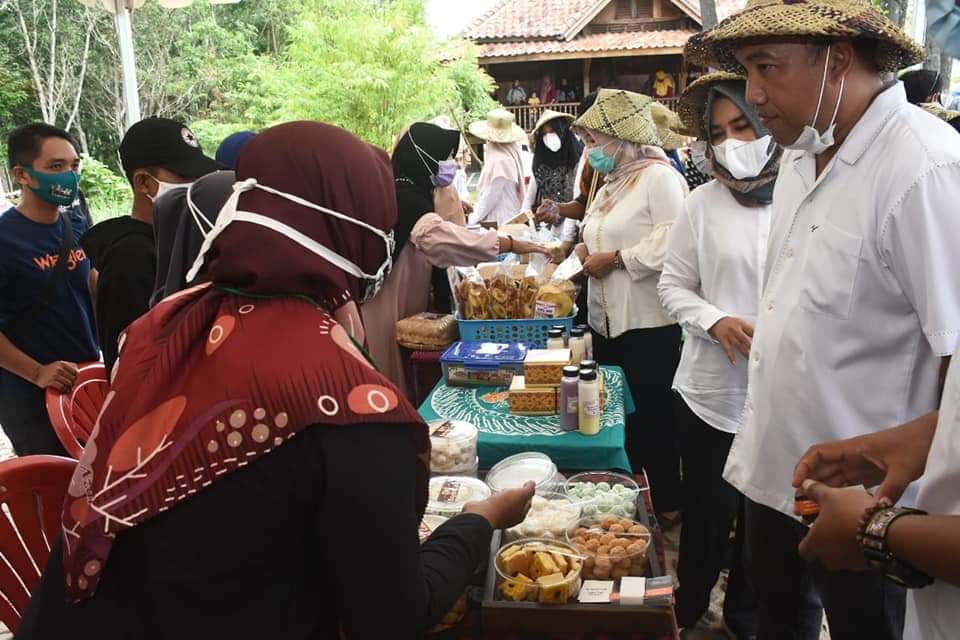 Bupati Umar Ahmad Apresiasi Acara Tubaba Traditional Culinary Expo 2020