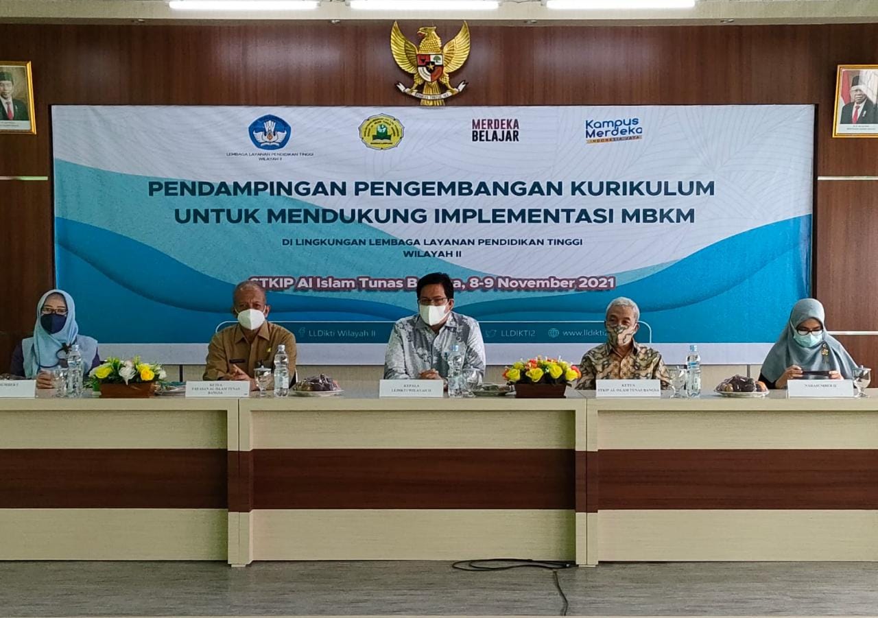 LLDikti Wilayah II Dukung Implementasi MBKM Melalui Pengembangan Kurikulum