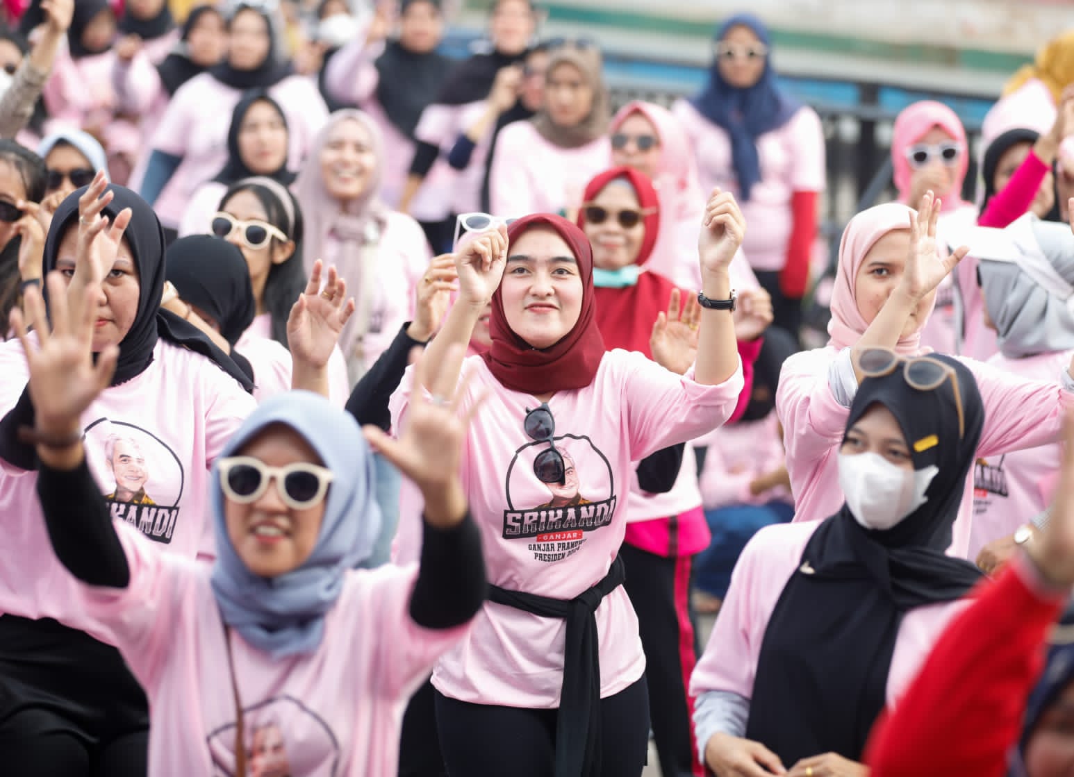 Pecah! Ribuan Srikandi Lampung Dukung Ganjar lewat Cinta, Rasa, dan Warna Milenial