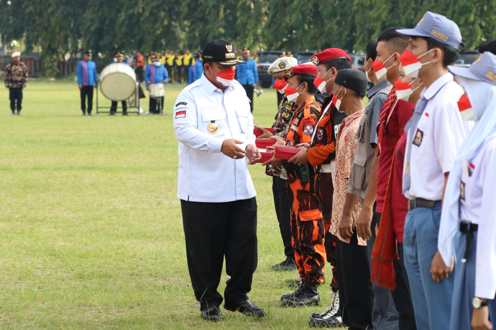 Gubernur Arinal Ajak Semua Pihak Berpartisipasi dalam Kegiatan Gerakan Pembagian 10 Juta Bendera Merah Putih