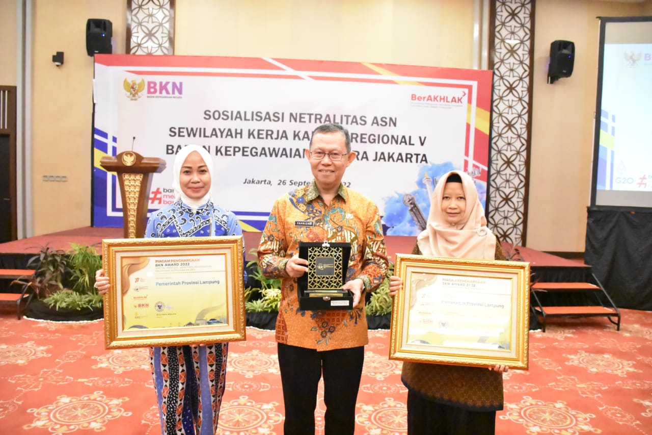 Provinsi Lampung Terima Penghargaan BKN Award Juara 1 Kategori Penerapan Pemanfaatan Data Sistem Informasi dan