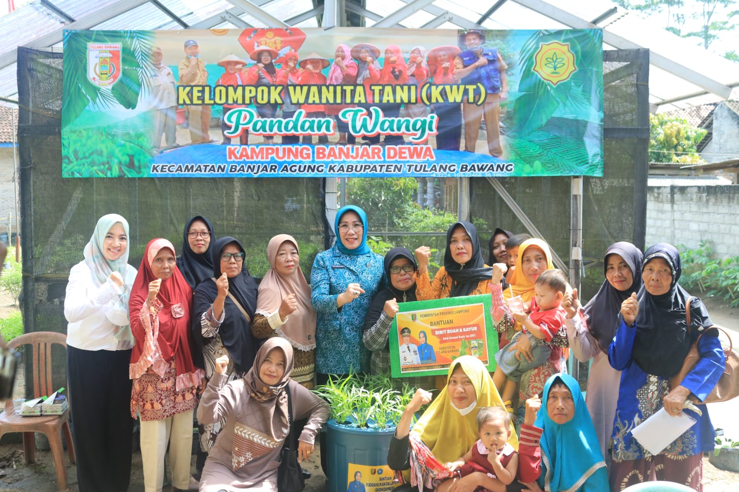 TP PKK Provinsi Lampung, Melanjutkan Kunjungan Kerja di Kampung Banjar Dewa, Tulangbawang